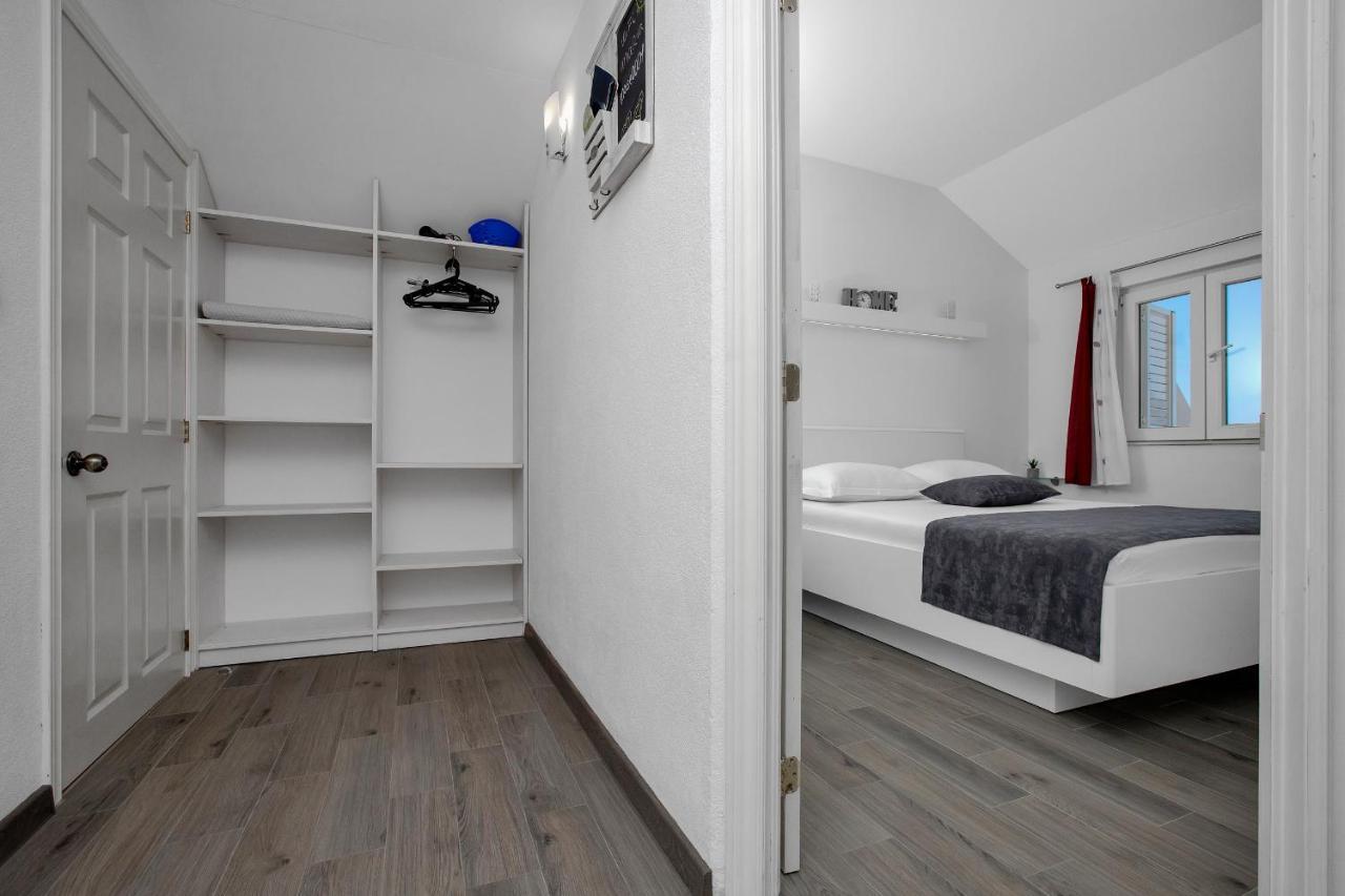 Ferienwohnung Apartman Toni Drašnice Exterior foto